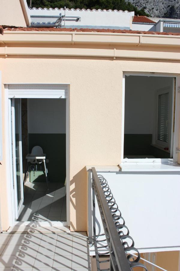 אומיס Pile Apartments 8 מראה חיצוני תמונה